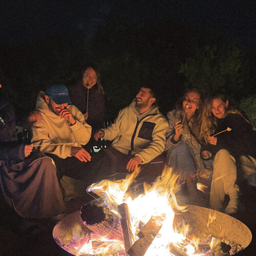 Edited in Tezza with: Truffle, KLASSE, & Brightness